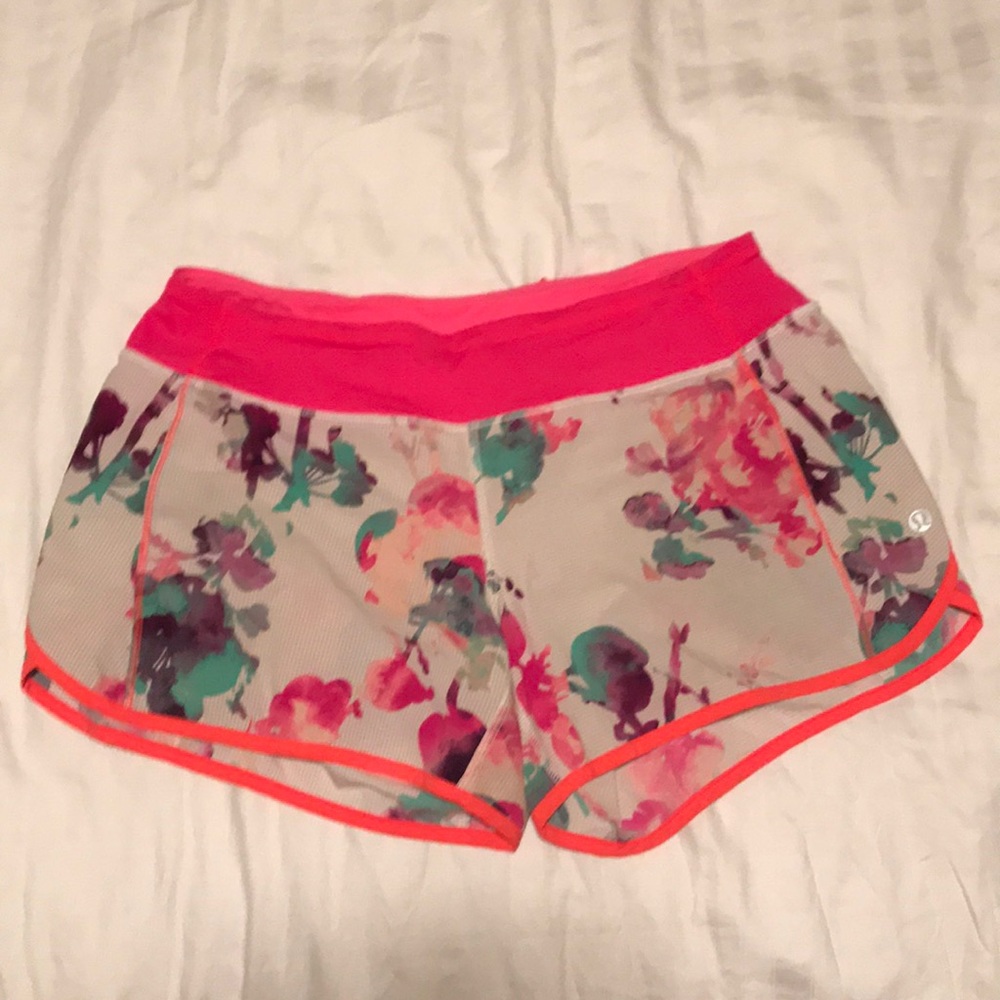 Super RARE Lululemon Floral speed short